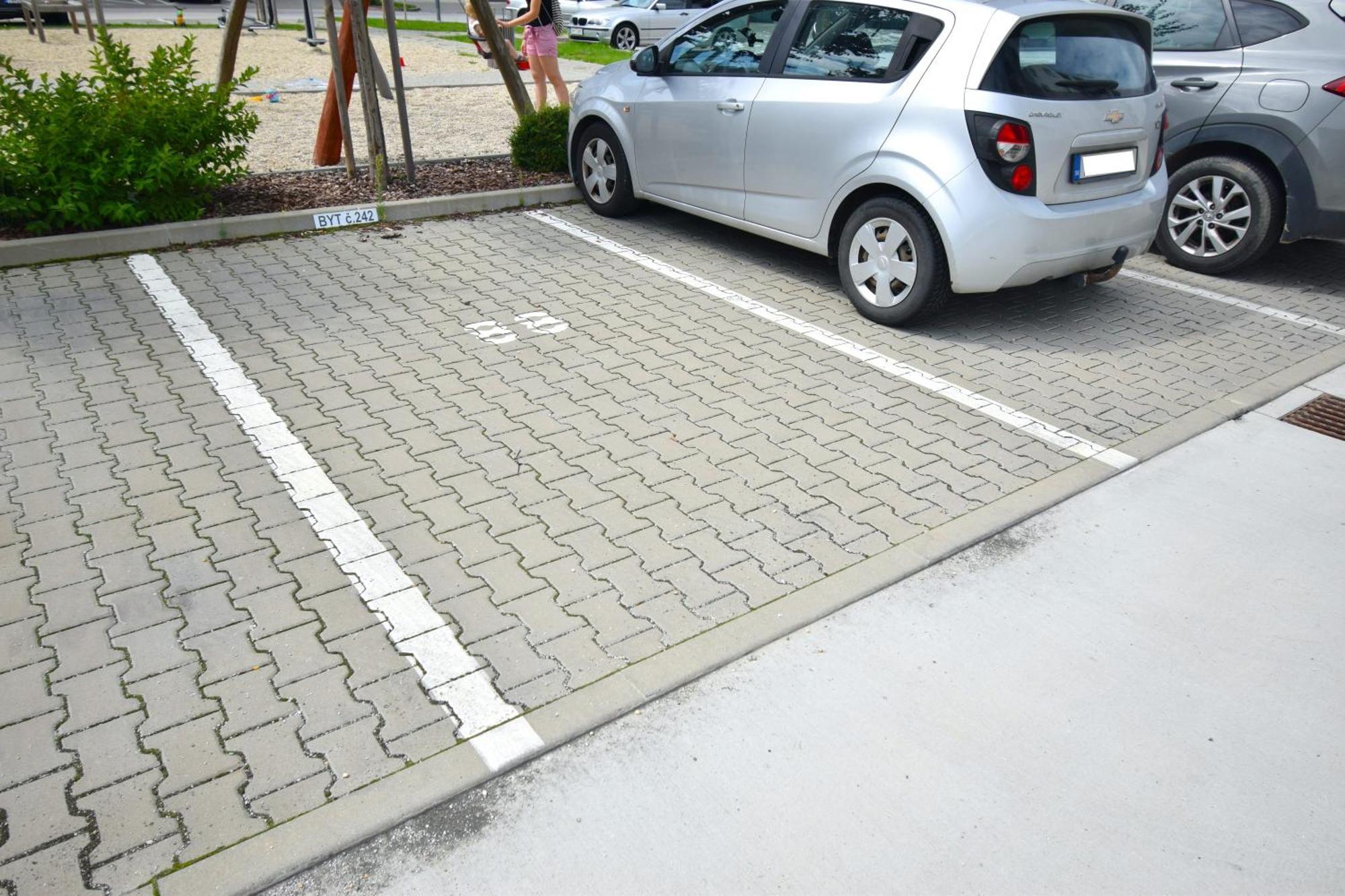 Apartman Zlatovska 22B Trenčín Exterior foto